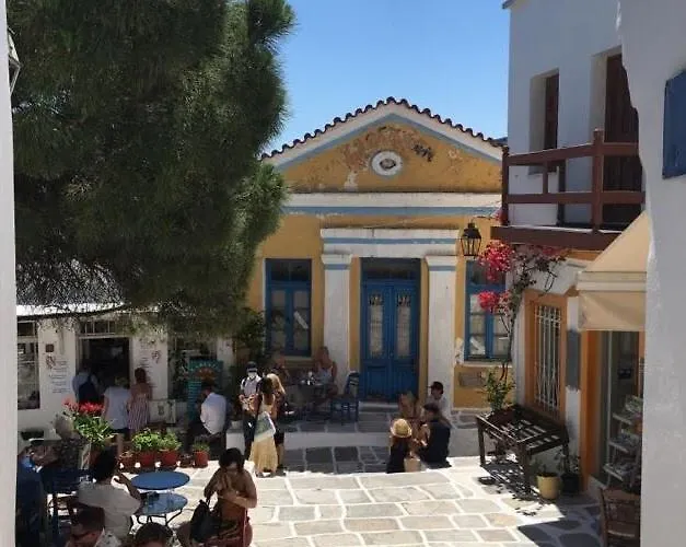 La Maison De Bella Casa de Férias Lefkes (Paros)