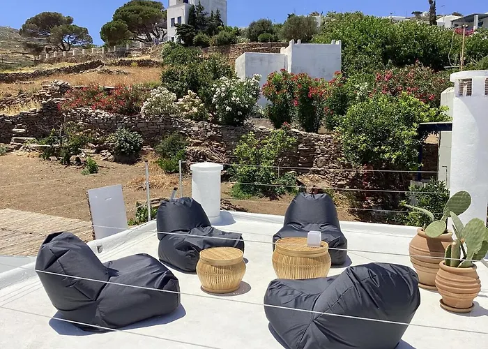 La Maison De Bella Lefkes (Paros)